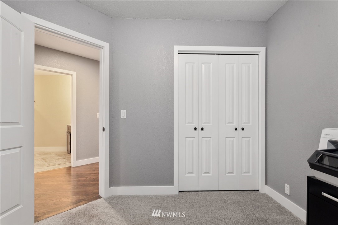 18618 112th Avenue Southeast Renton, WA 98055 - Photo 22 of 29 Gallery Image 22