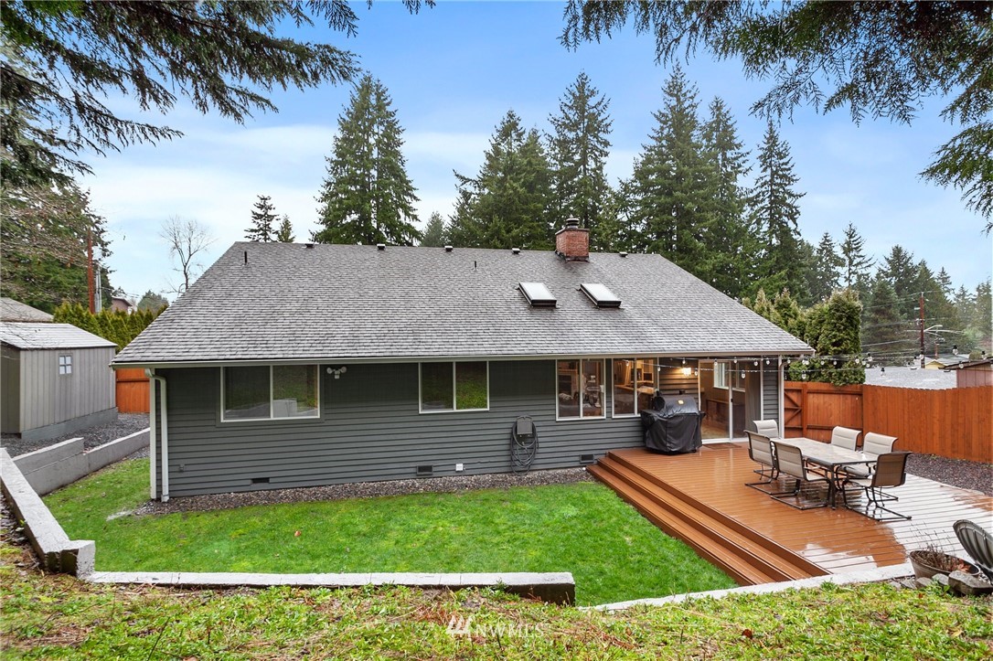 18618 112th Avenue Southeast Renton, WA 98055 - Photo 24 of 29 Gallery Image 24