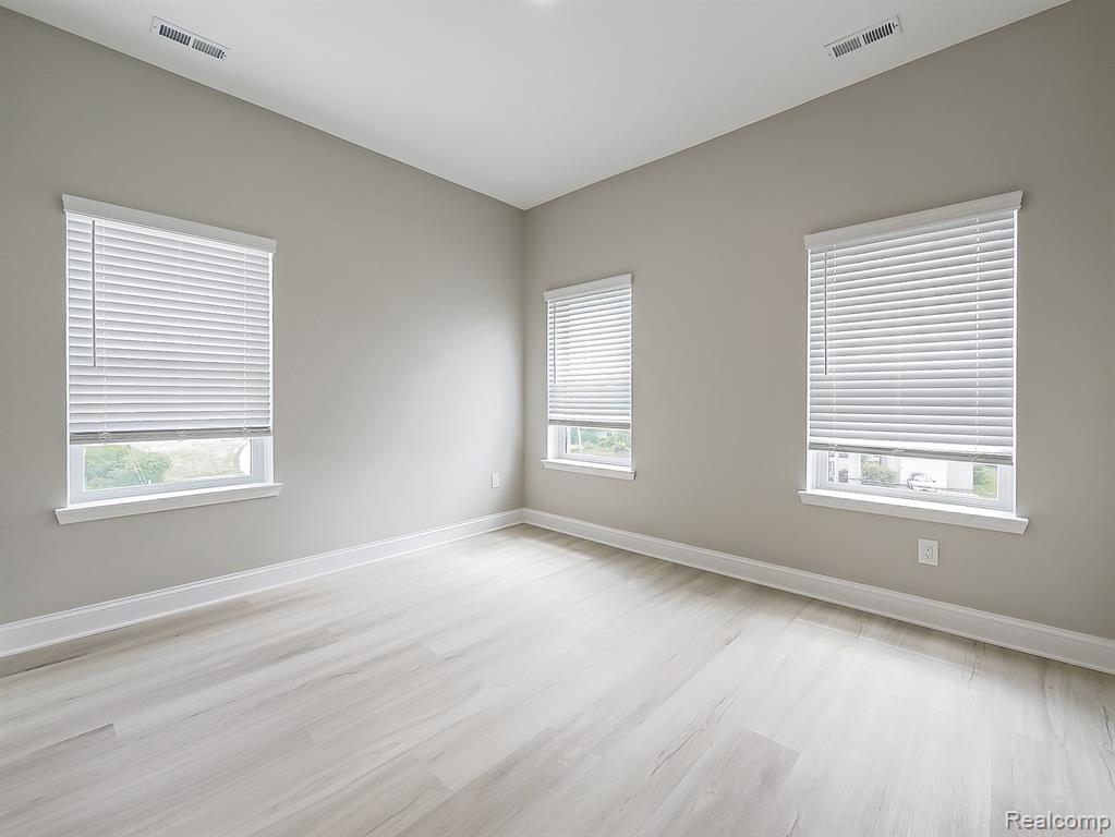 31480 Warren Road, Unit 301 Westland, MI 48185 - Photo 14 of 26