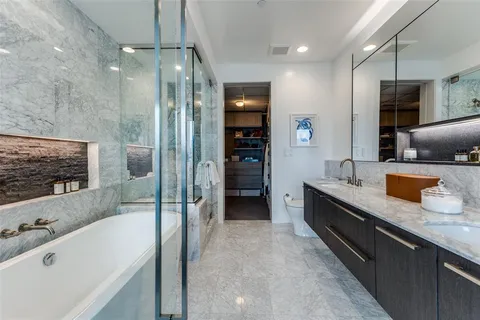 $1,399,000 | 3130 North Harwood Street, Unit 801, Dallas, TX 75201