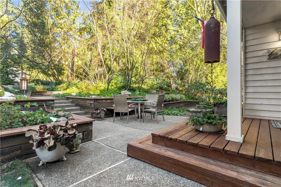 1728 170th Place Southeast Bothell, WA 98012 - Photo 2 of 25 Gallery Image 2