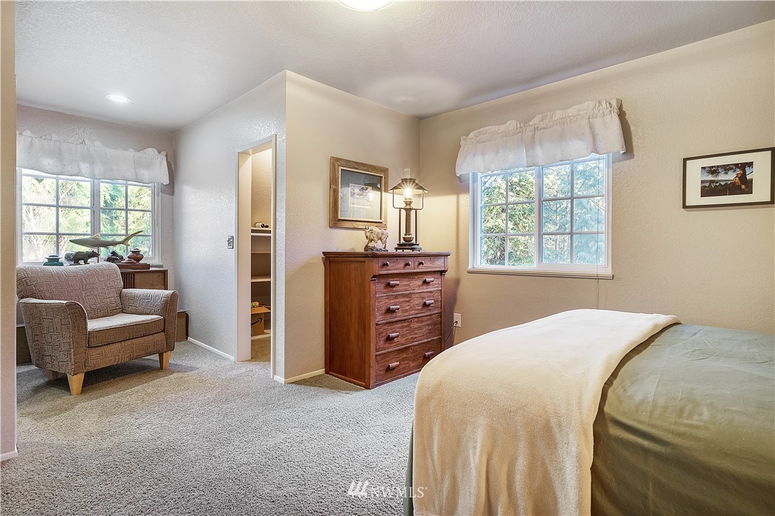 1728 170th Place Southeast Bothell, WA 98012 - Photo 16 of 25 Gallery Image 16