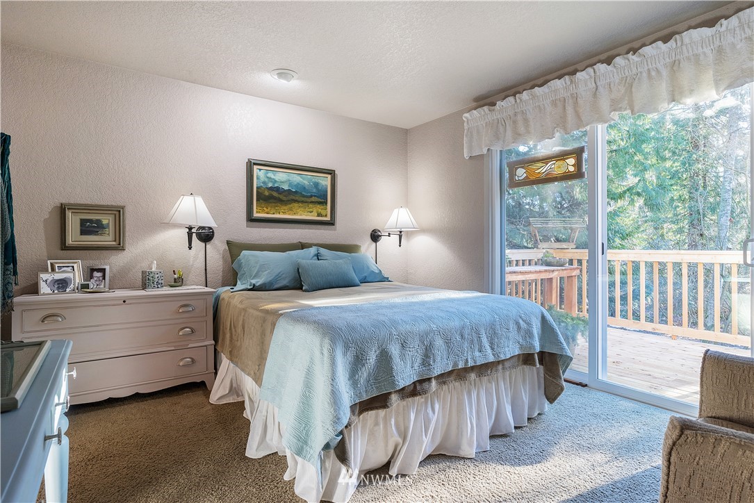 1728 170th Place Southeast Bothell, WA 98012 - Photo 18 of 25 Gallery Image 18
