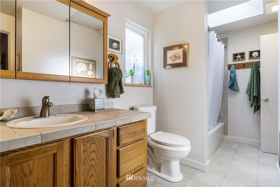 1728 170th Place Southeast Bothell, WA 98012 - Photo 22 of 25 Gallery Image 22