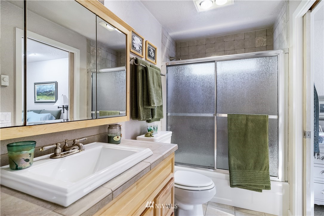 1728 170th Place Southeast Bothell, WA 98012 - Photo 24 of 25 Gallery Image 24