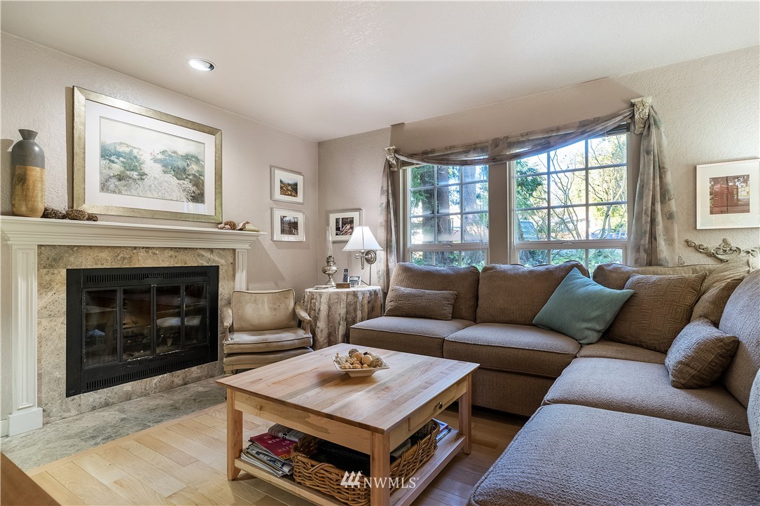 1728 170th Place Southeast Bothell, WA 98012 - Photo 10 of 25 Gallery Image 10
