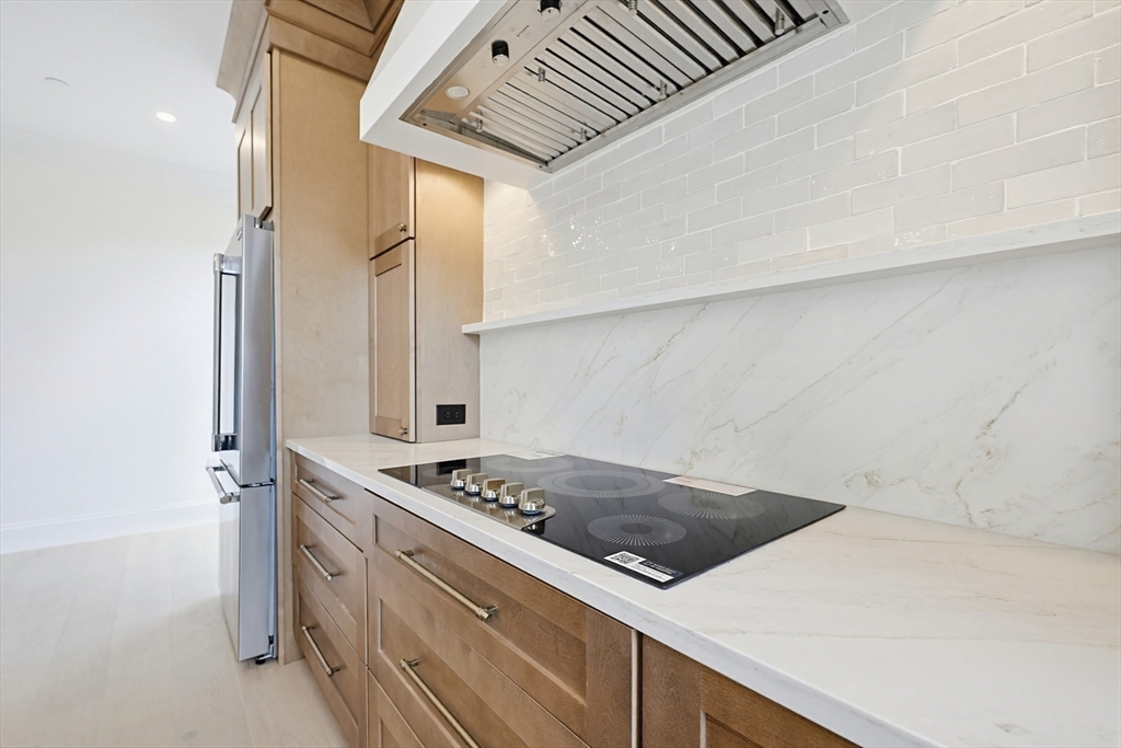 257 R Market Street, Unit C Boston, MA 02135 - Photo 15 of 41