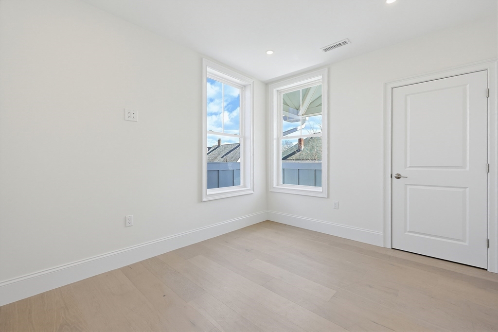 257 R Market Street, Unit C Boston, MA 02135 - Photo 29 of 41