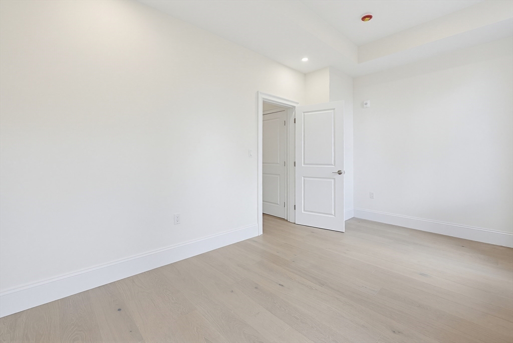 257 R Market Street, Unit C Boston, MA 02135 - Photo 40 of 41