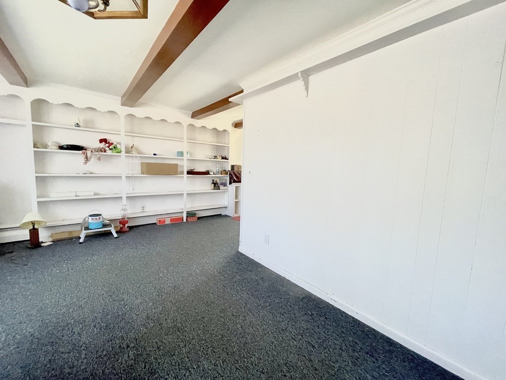 17 Vincent Drive West Springfield, MA 01089 - Photo 4 of 20