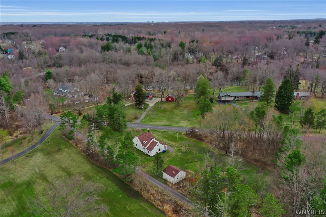 3265 South Creek Road Hamburg, NY 14075 - Photo 4 of 43
