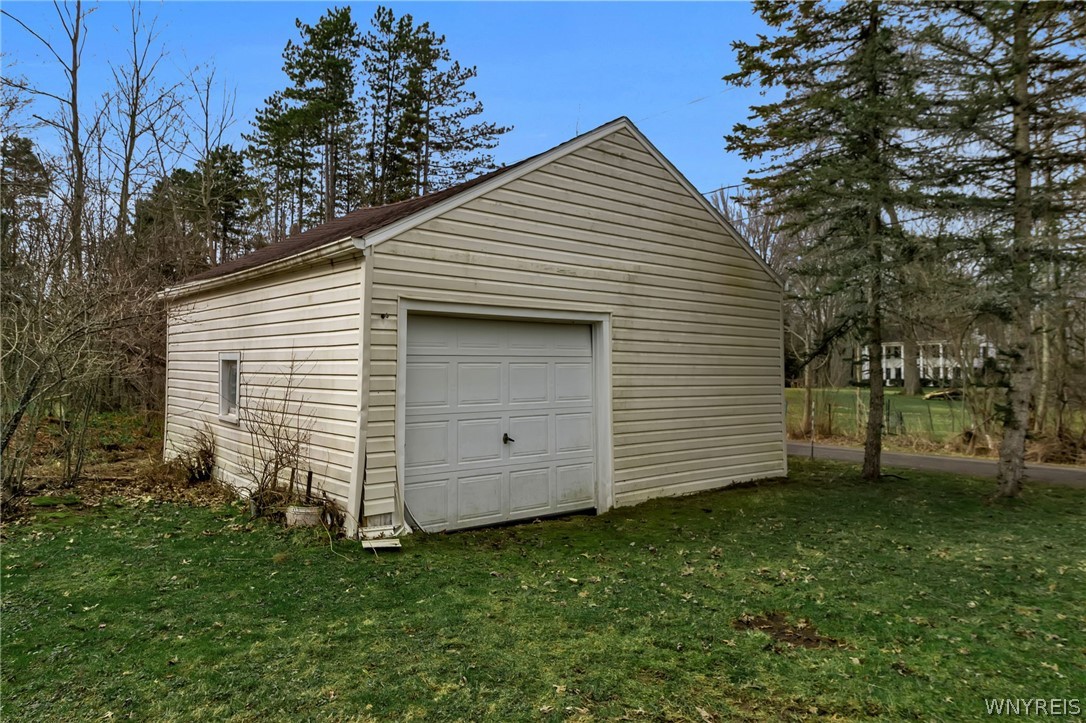 3265 South Creek Road Hamburg, NY 14075 - Photo 5 of 43