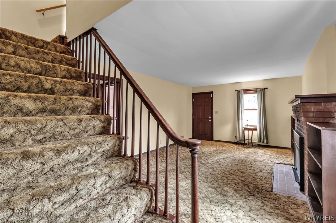 3265 South Creek Road Hamburg, NY 14075 - Photo 7 of 43