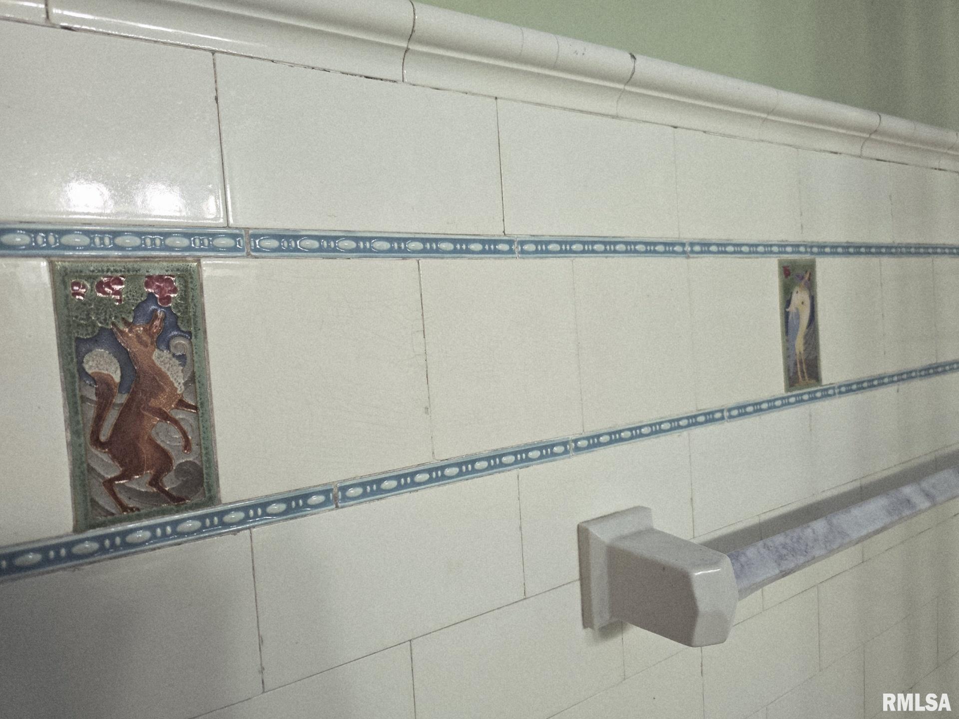 1027 North Institute Place Peoria, IL 61606 - Photo 11 of 14