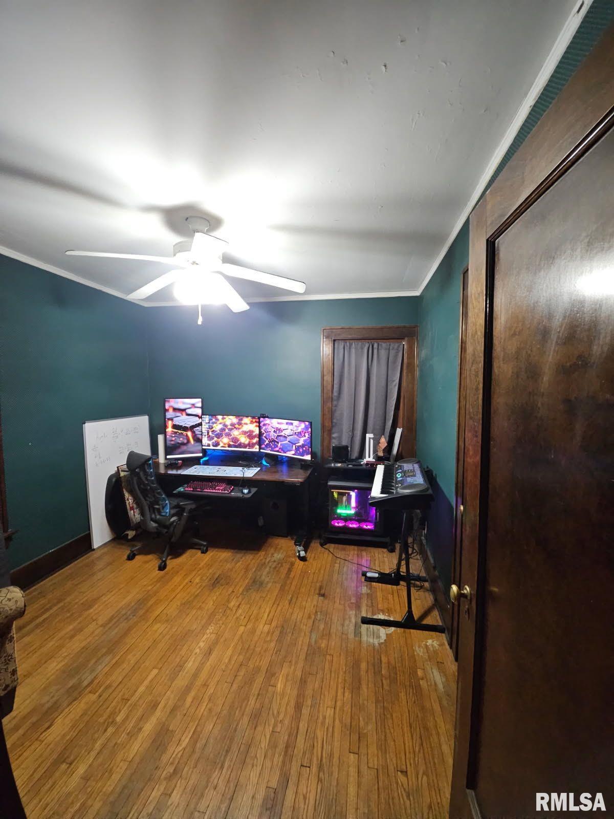 1027 North Institute Place Peoria, IL 61606 - Photo 12 of 14