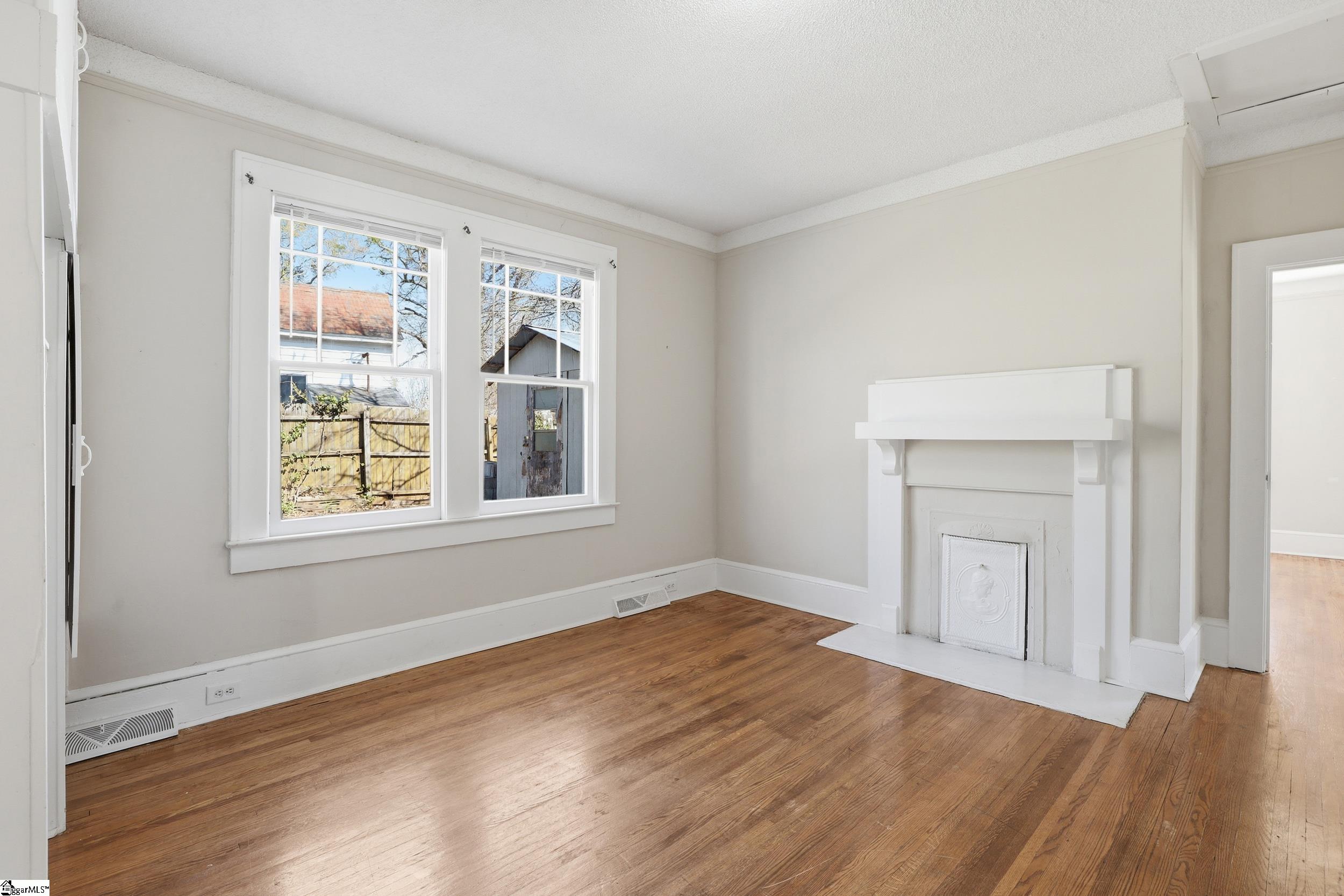 202 South 5th Street Easley, SC 29640 - Photo 11 of 30