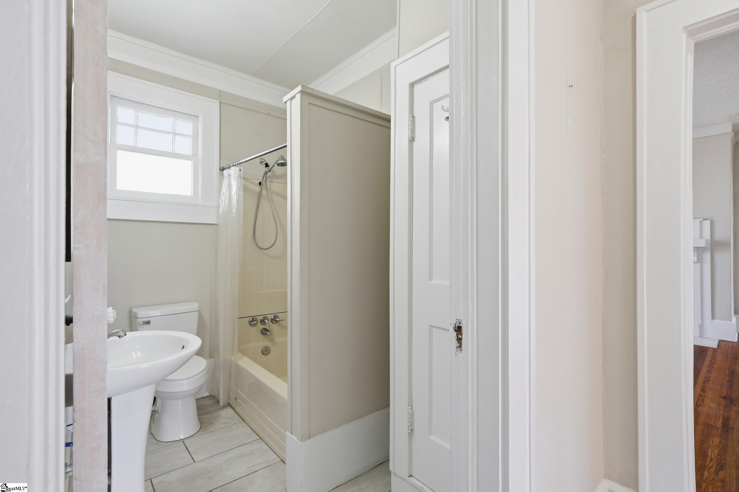 202 South 5th Street Easley, SC 29640 - Photo 19 of 30
