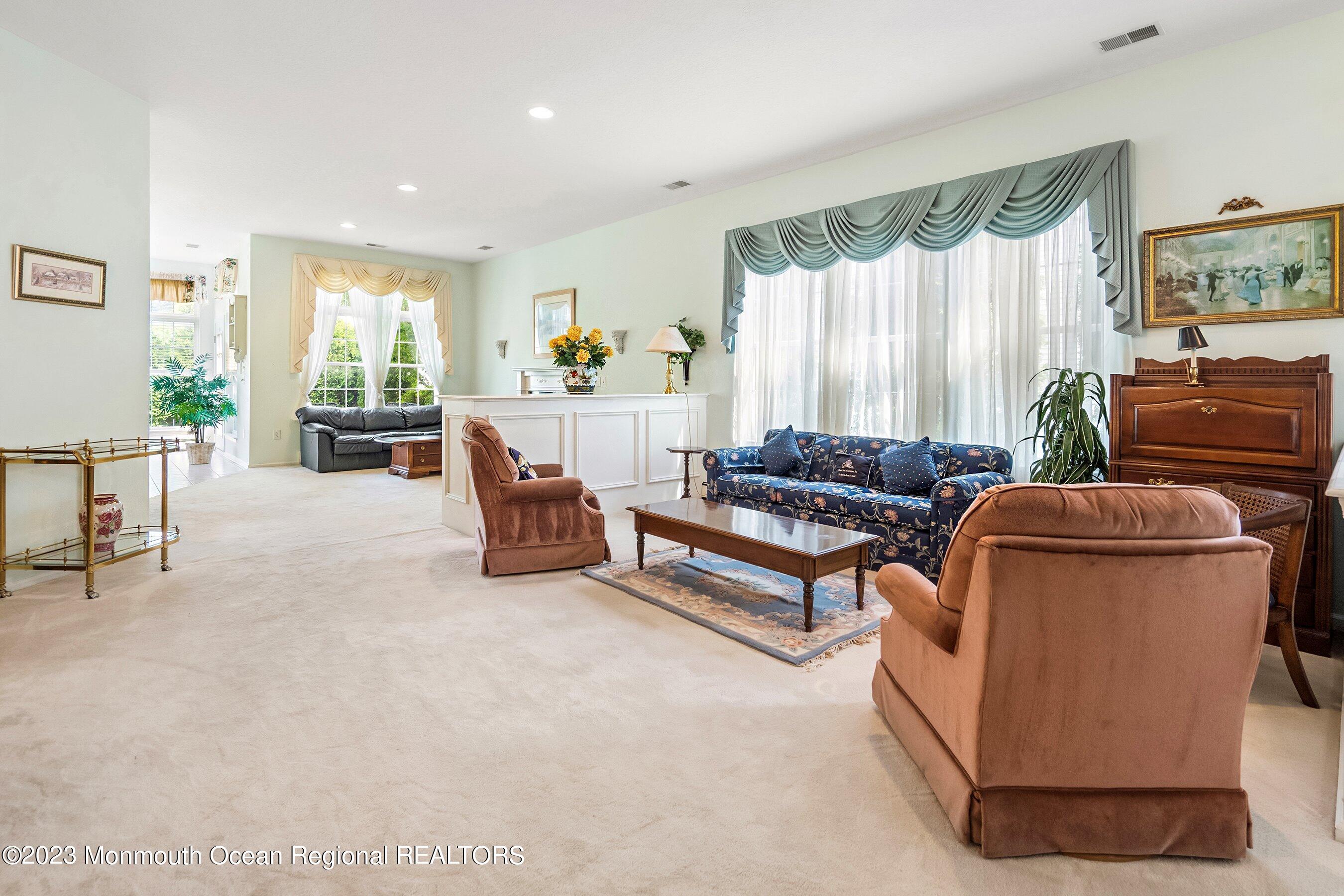 2564 Collier Road Manasquan, NJ 08736 - Photo 9 of 41 10-Living