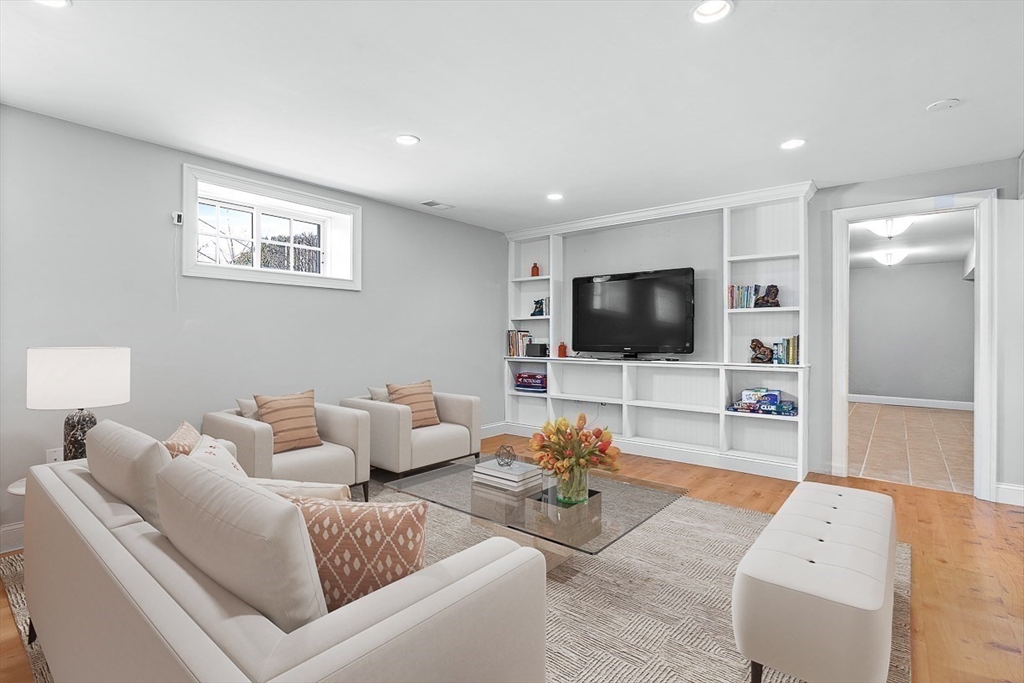 37 Mayflower Road Winchester, MA 01890 - Photo 36 of 40