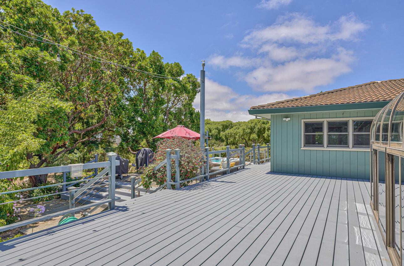 10746 Country Meadows Road Prunedale, CA 93907 - Photo 16 of 75 Gallery Image 16