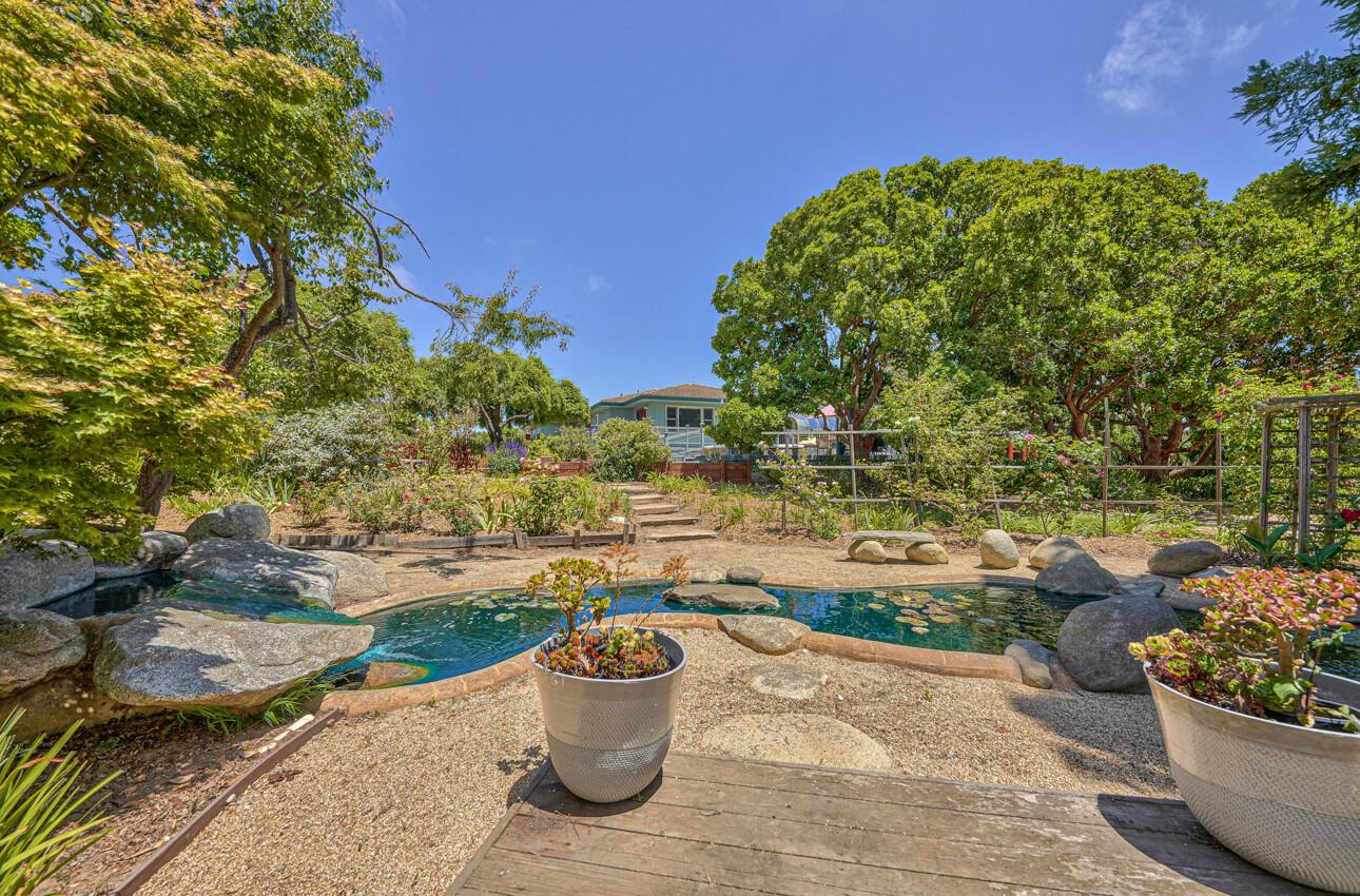 10746 Country Meadows Road Prunedale, CA 93907 - Photo 4 of 75 Gallery Image 4