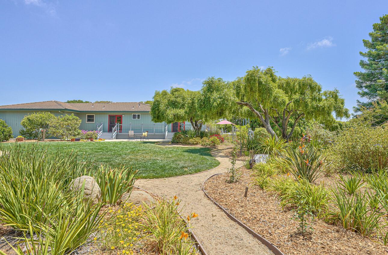 10746 Country Meadows Road Prunedale, CA 93907 - Photo 63 of 75 Gallery Image 63