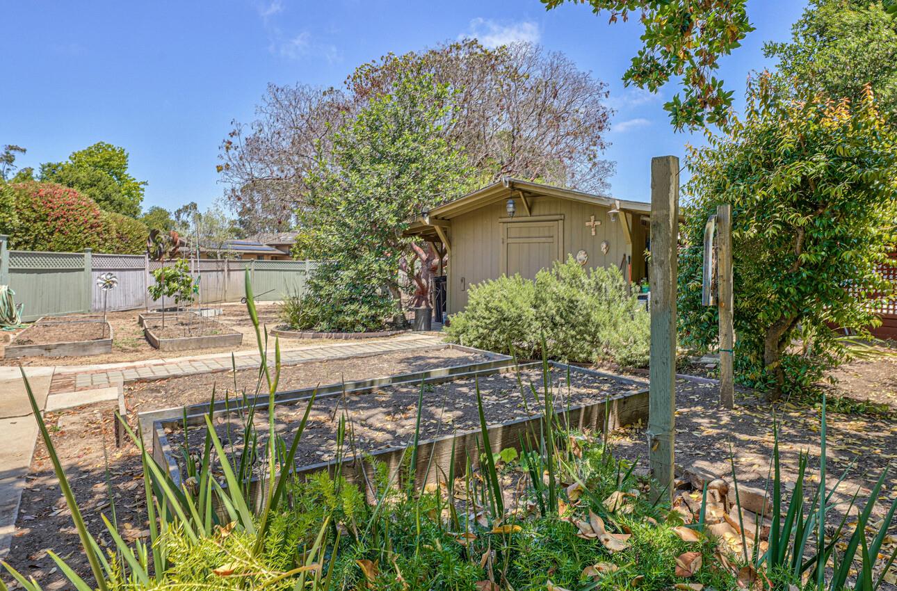 10746 Country Meadows Road Prunedale, CA 93907 - Photo 69 of 75 Gallery Image 69