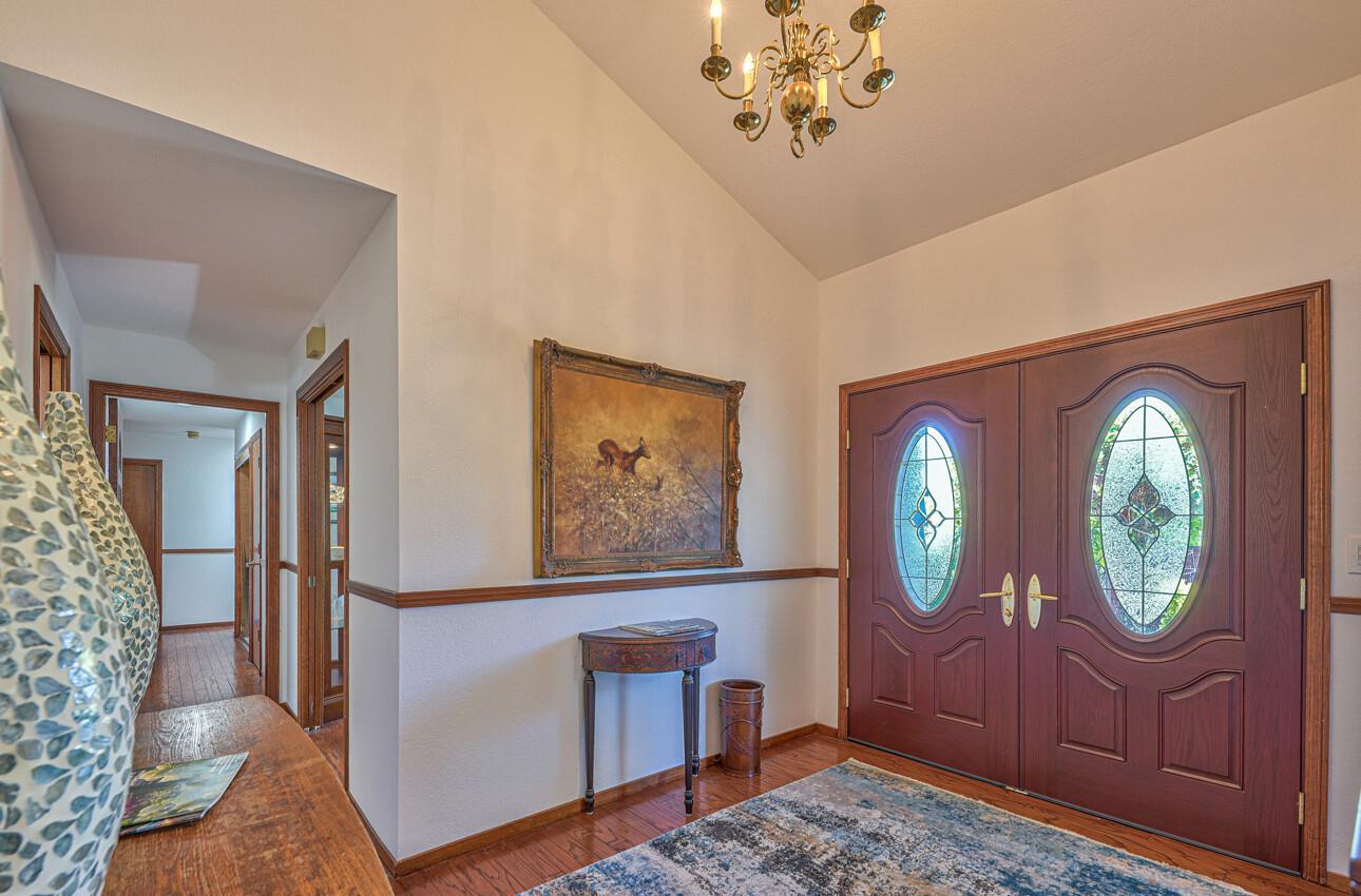 10746 Country Meadows Road Prunedale, CA 93907 - Photo 8 of 75 Gallery Image 8