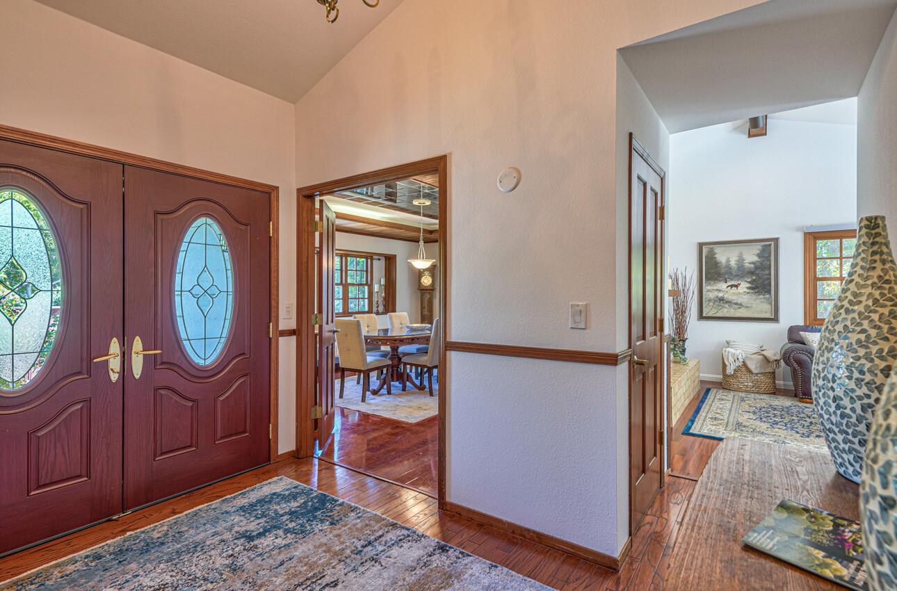 10746 Country Meadows Road Prunedale, CA 93907 - Photo 9 of 75 Gallery Image 9