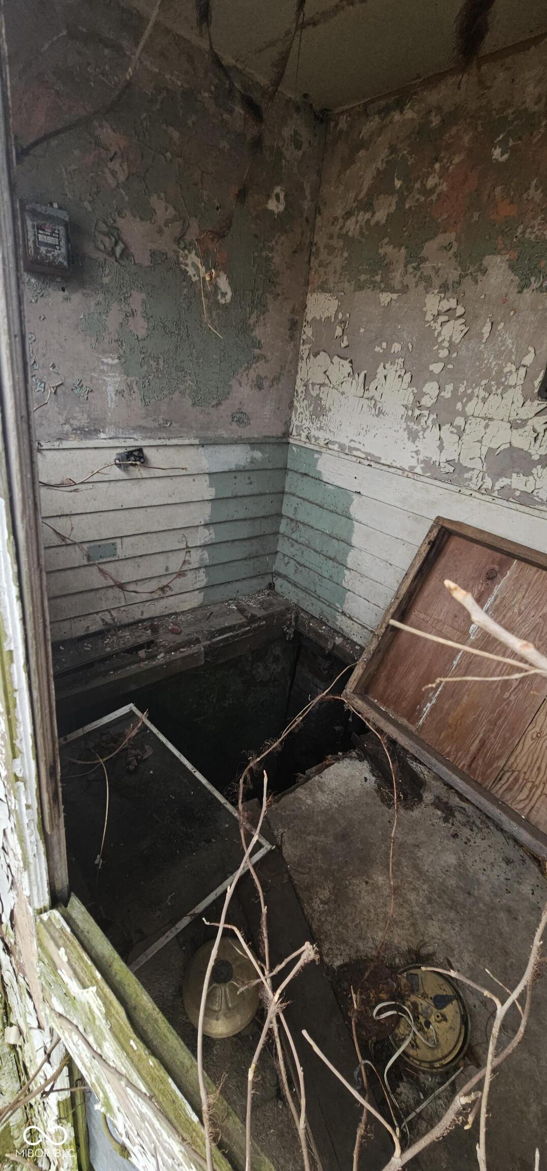 111 North Sheridan Street Ridgeville, IN 47380 - Photo 4 of 5