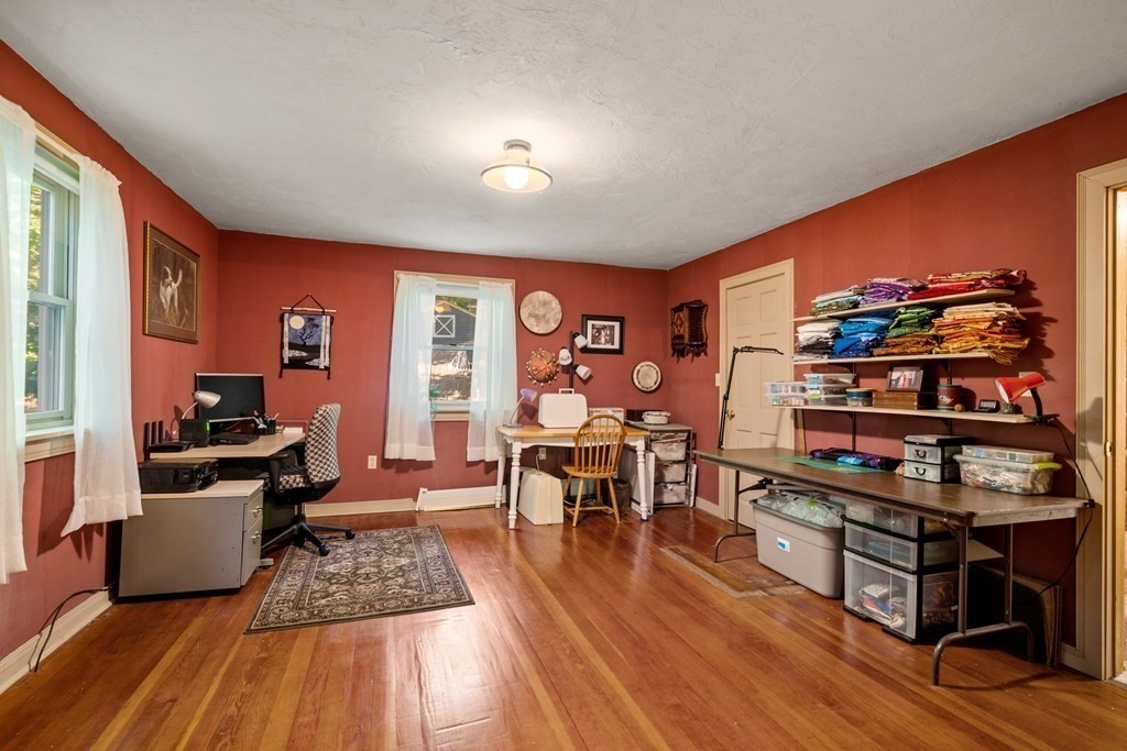 12 Dawson Road Worcester, MA 01602 - Photo 16 of 34 Gallery Image 16