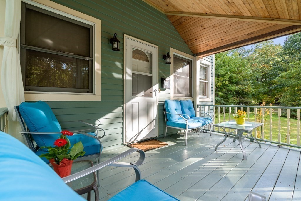 12 Dawson Road Worcester, MA 01602 - Photo 7 of 34 Gallery Image 7
