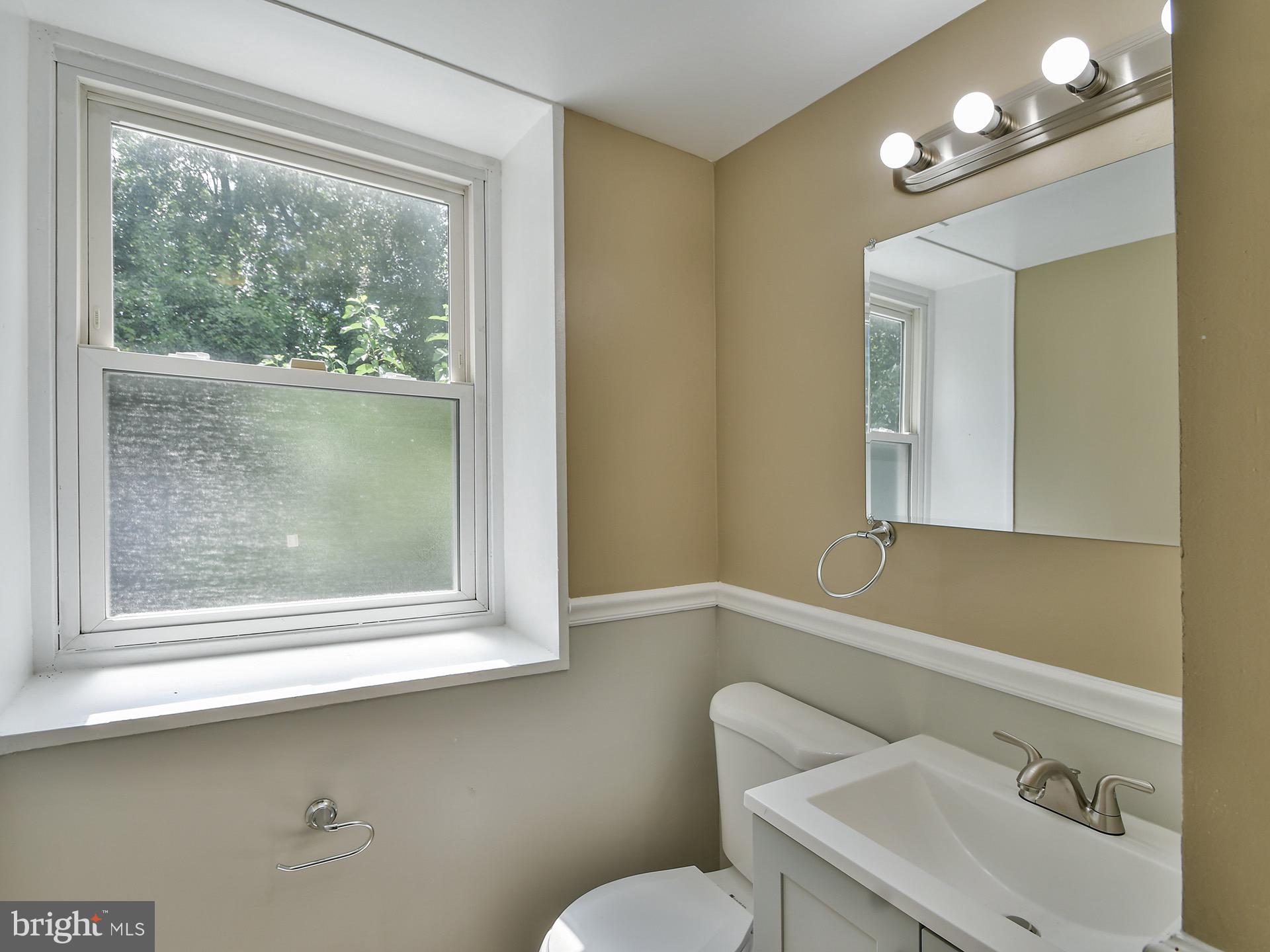 7727 Burnside Road Hyattsville, MD 20785 - Photo 19 of 26 Gallery Image 19