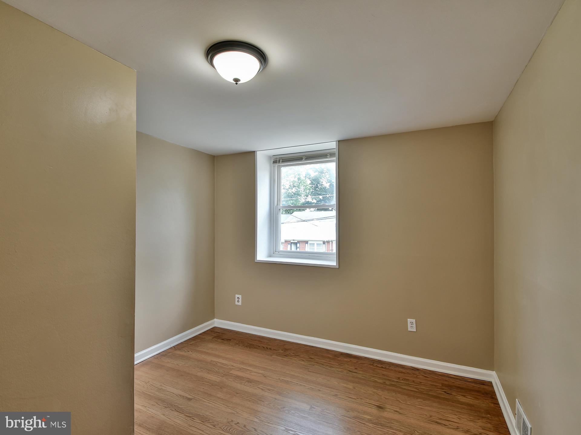 7727 Burnside Road Hyattsville, MD 20785 - Photo 21 of 26 Gallery Image 21