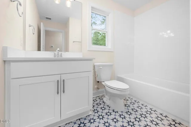 $739,900 | 225 Whistlers Cove, Louisburg, NC 27549