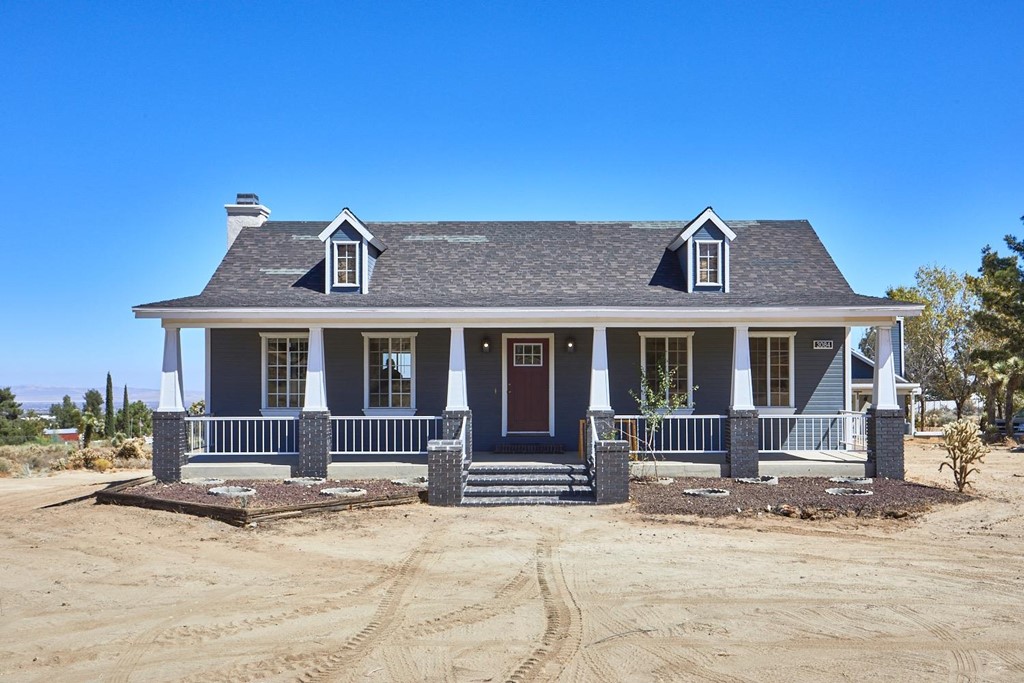 3084 Hermosa Road Pinon Hills, CA 92371 - Photo 1 of 1 a front view of a house