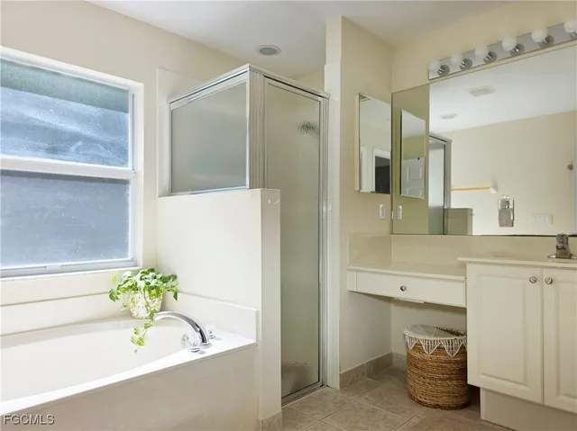 $295,000 | 2305 Summersweet Drive, Alva, FL 33920