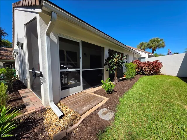 $295,000 | 2305 Summersweet Drive, Alva, FL 33920