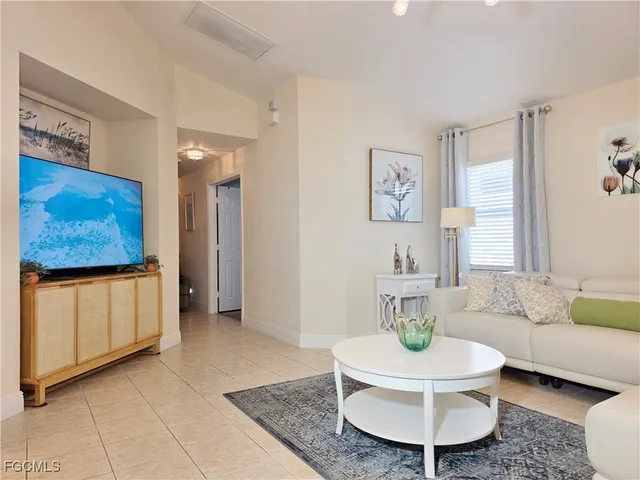 $295,000 | 2305 Summersweet Drive, Alva, FL 33920