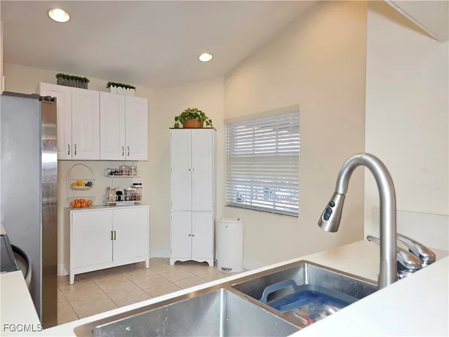 $295,000 | 2305 Summersweet Drive, Alva, FL 33920