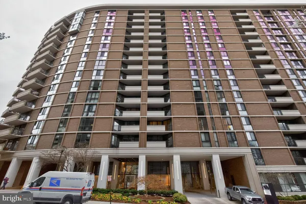 $685,000 | 4620 North Park Avenue, Unit 402W, Chevy Chase, MD 20815