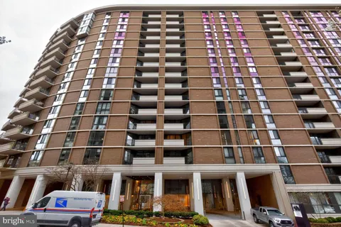 $660,000 | 4620 North Park Avenue, Unit 402W, Chevy Chase, MD 20815