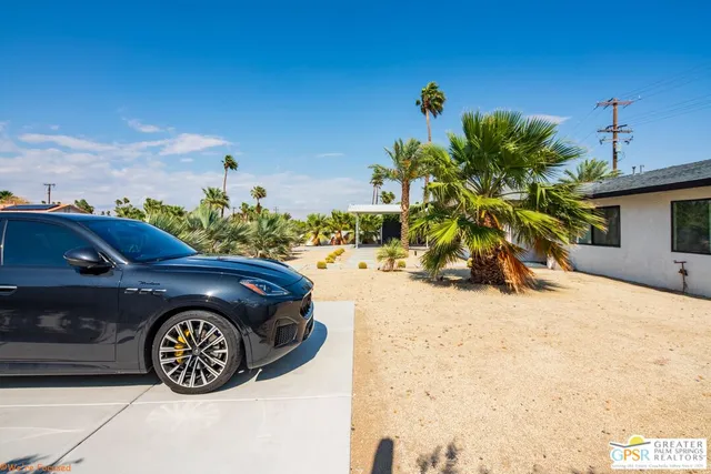 $1,249,000 | 545 West Yorba Road, Palm Springs, CA 92262