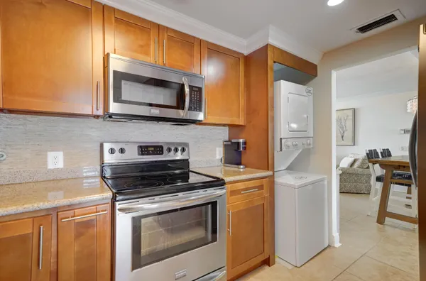 $829,000 | 225 South Beach Road, Unit 503, Tequesta, FL 33469