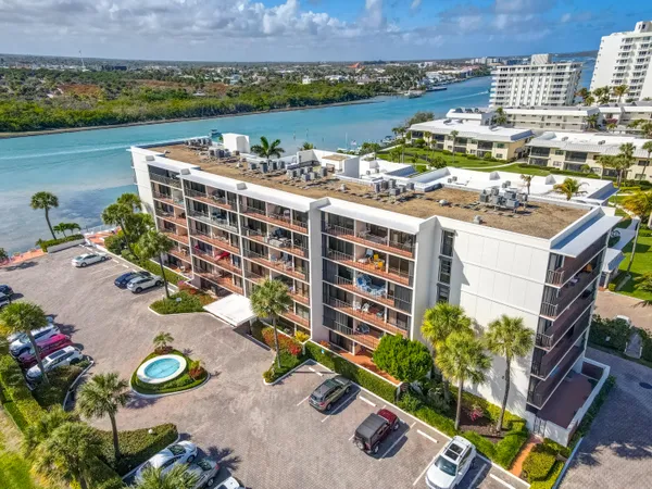 $829,000 | 225 South Beach Road, Unit 503, Tequesta, FL 33469