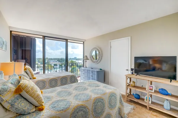 $829,000 | 225 South Beach Road, Unit 503, Tequesta, FL 33469