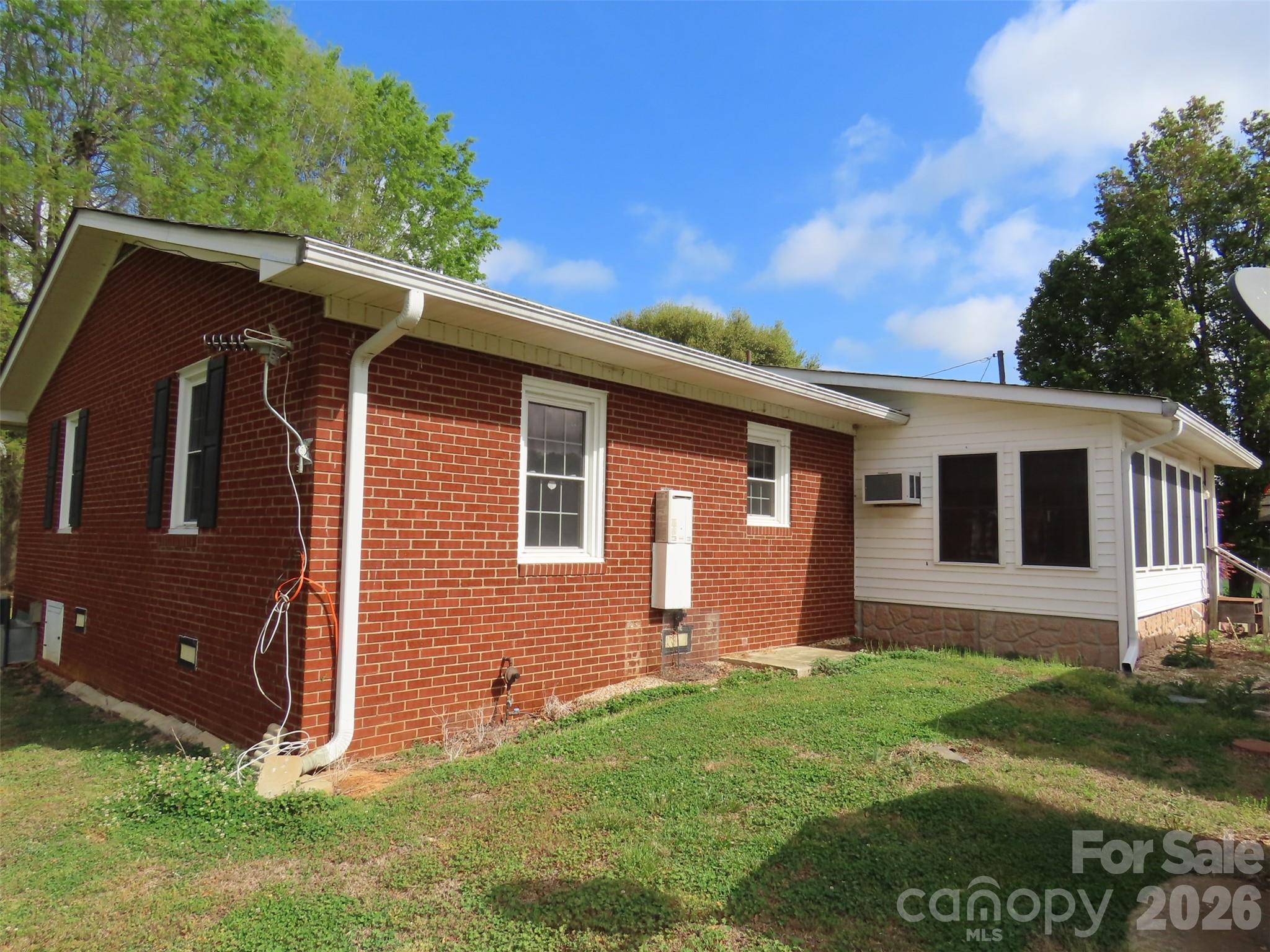 2724 Lucy Short Cut Road Marshville, NC 28103 - Photo 5 of 28 a front view of house with yard