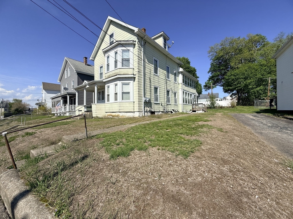 315 High Street Webster, MA 01570 - Photo 3 of 15