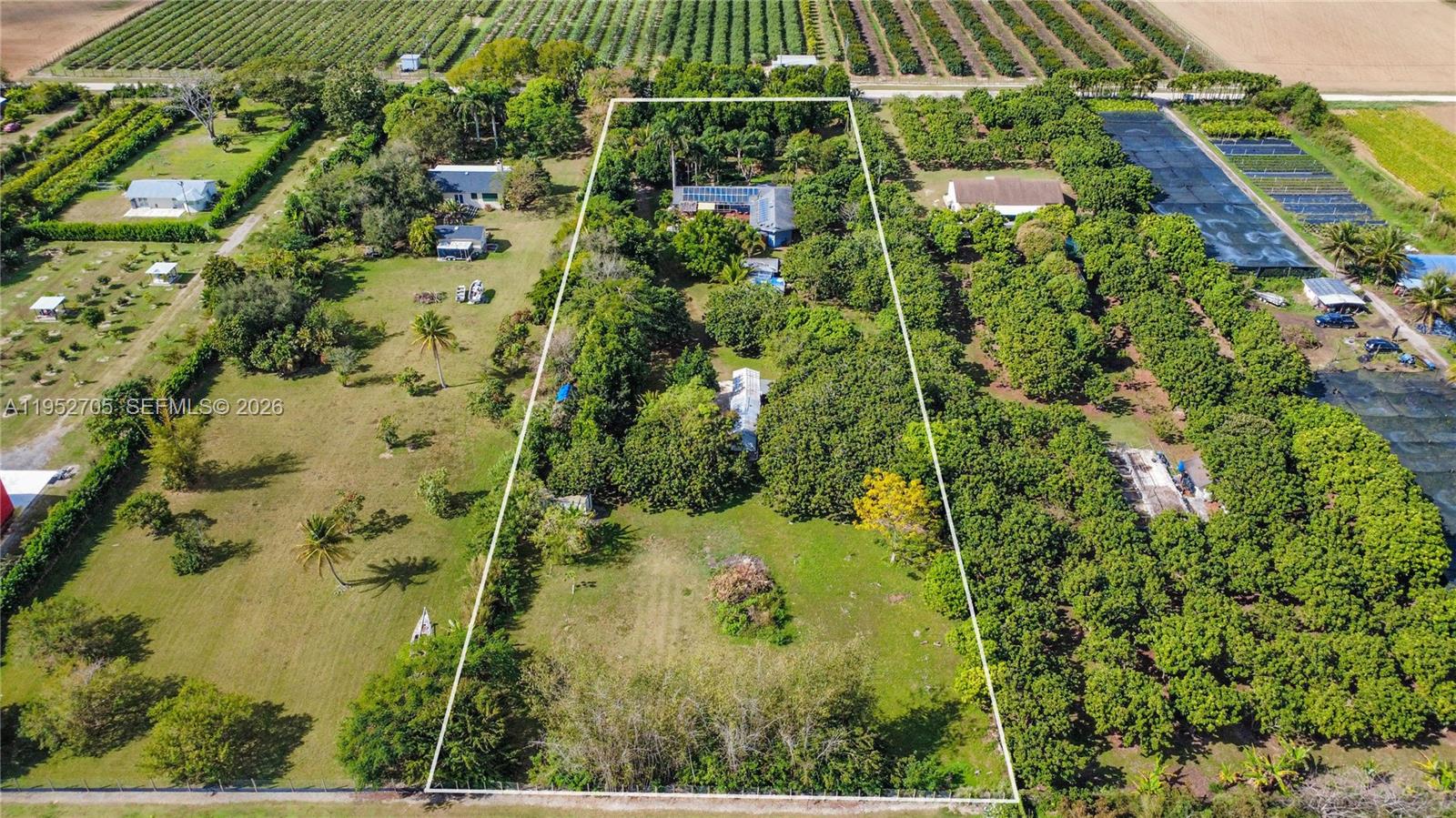 37225 Southwest 214th Avenue Homestead, FL 33034 - Photo 4 of 77