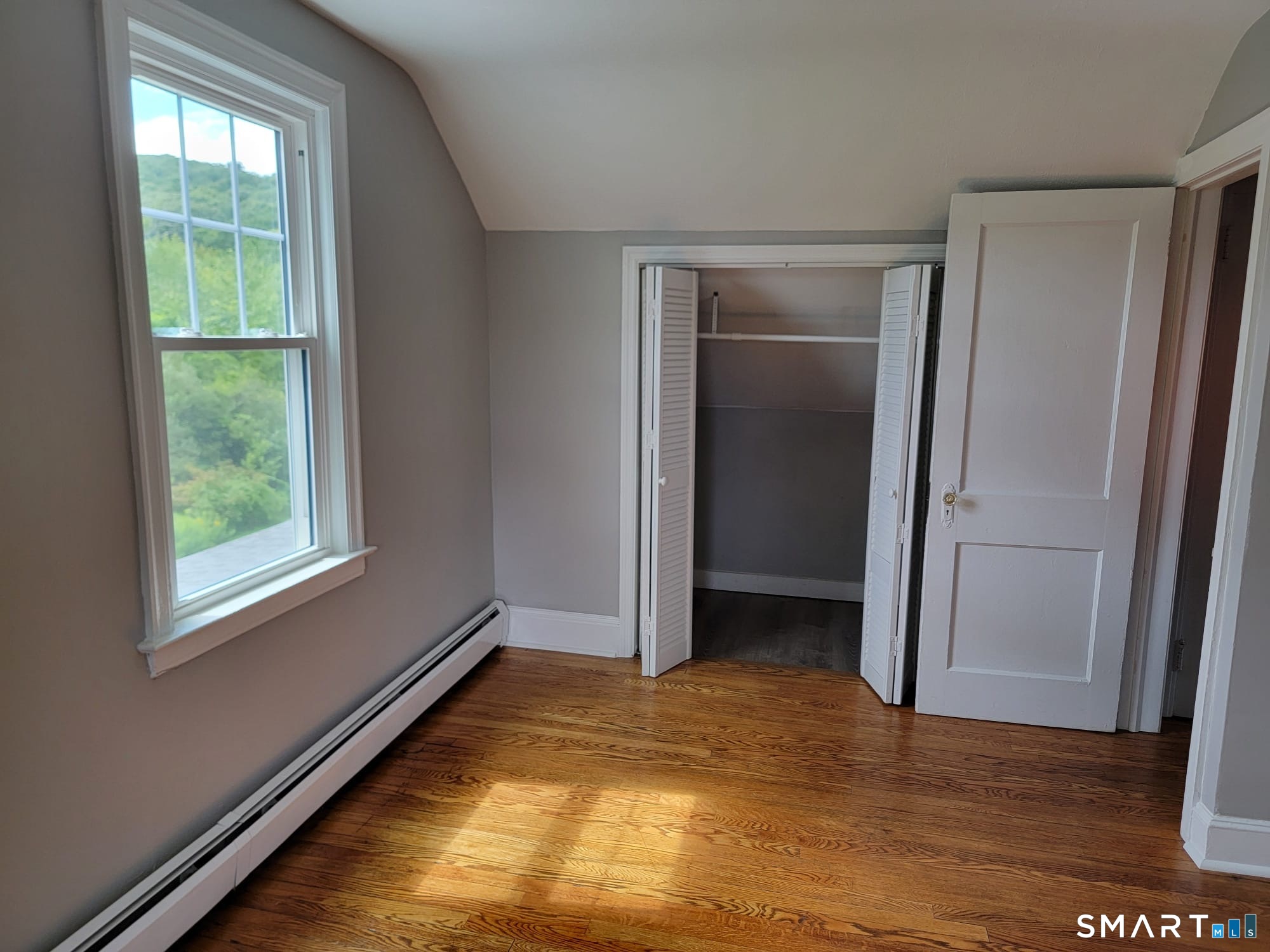 407 Wolcott Road Wolcott, CT 06716 - Photo 8 of 16 Gallery Image 8